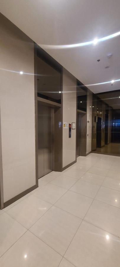 Avida Tower Free Airport Pick Up For 3 Nights Stay Or More 达沃 外观 照片