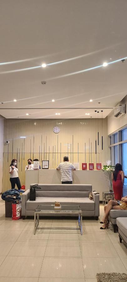 Avida Tower Free Airport Pick Up For 3 Nights Stay Or More 达沃 外观 照片